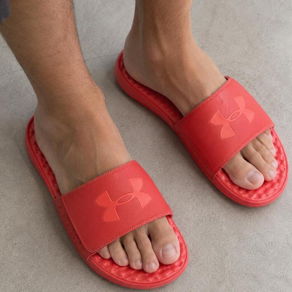Nwt under armour red slide